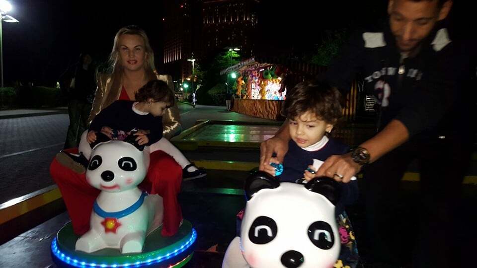 Камалия в кожанке развлеклась с мужем-миллиардером и детьми в Дубае: опубликованы фото