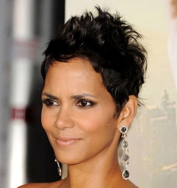 Простые и эффектные: вечерние прически на короткие волосы