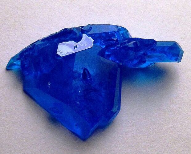 Чудеса науки: как вырастить кристалл дома