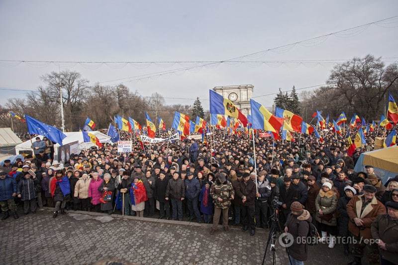 В Кишиневе одновременно прошли три многотысячных протеста