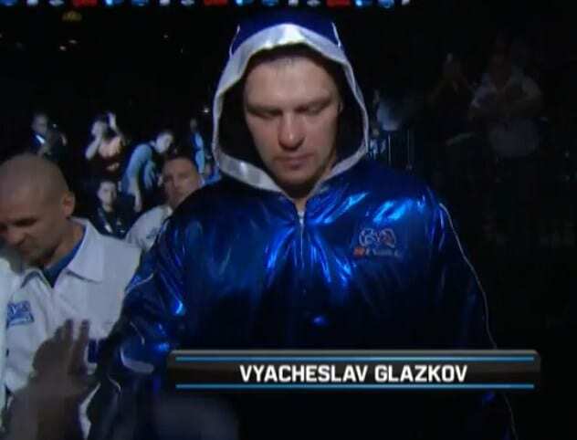 Скандальный боксер Глазков вышел на чемпионский бой без флага Украины
