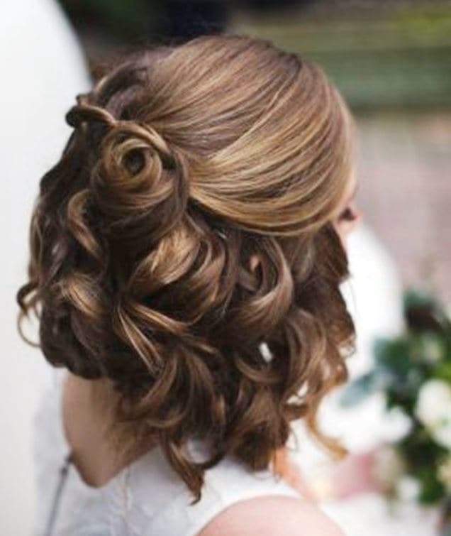 Простые и эффектные: вечерние прически на короткие волосы