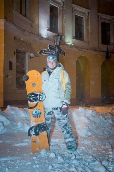 Экстрим! Потемкинскую лестницу в Одессе превратили в горнолыжную трассу: фоторепортаж  