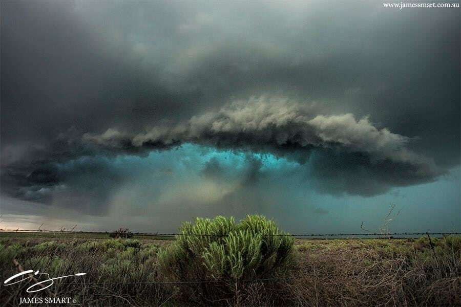 В погоне за штормом: опубликованы фото бушующей погоды со всего мира