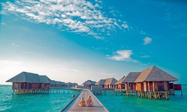 Полина Гагарина показала жаркие снимки с отдыха на Мальдивах