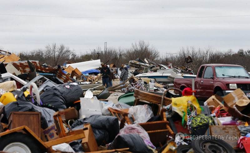 У США на Новий рік пройшли руйнуючі повені і торнадо: фоторепортаж