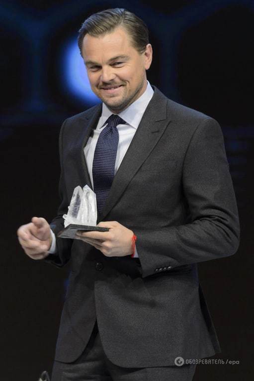 Не "Оскаром" единым: ДиКаприо получил награду Давосского форума
