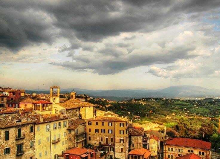 Под солнцем Тосканы: топ-10 живописных фото итальянских городов