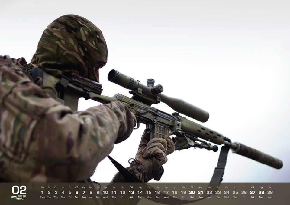 Під прицілом: в Україні випустили календар зі снайперами. Опубліковані фото