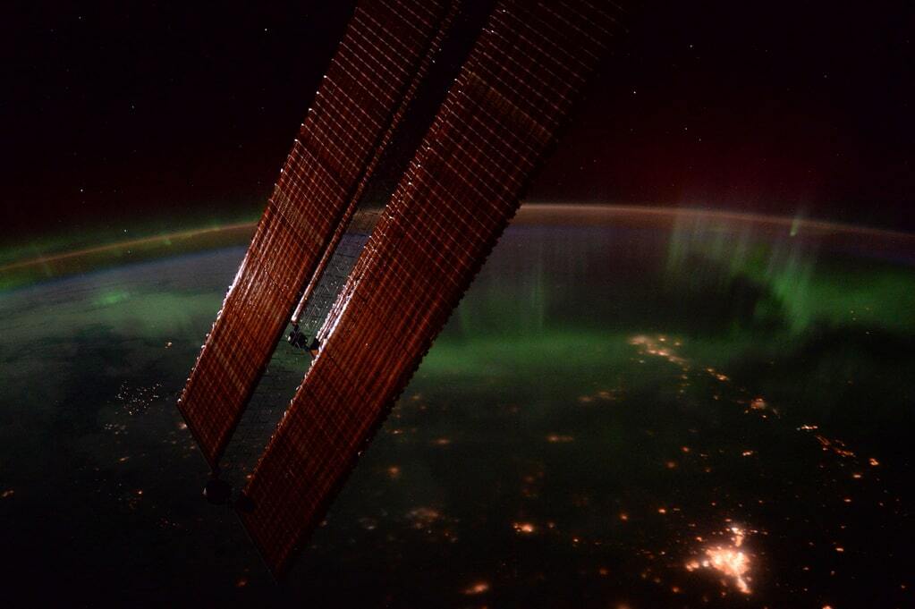 Астронавт зробив неймовірні фото північного сяйва з МКС
