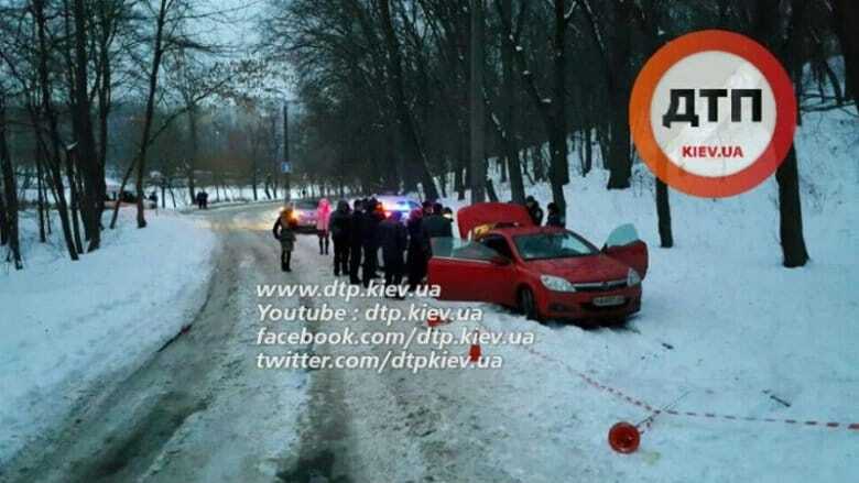 У Києві застрелився водій автомобіля: подробиці НП
