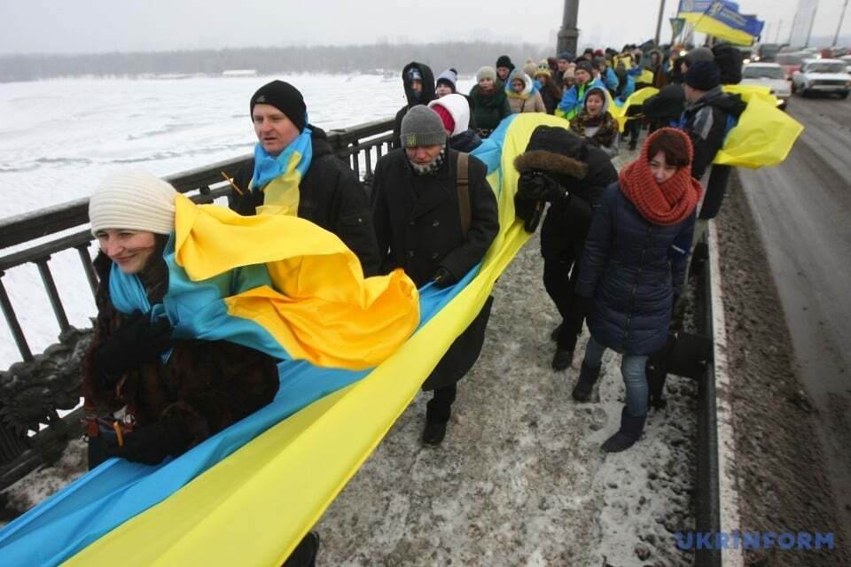 Живая карта и рекордный флаг: как Украина отпраздновала День Соборности. Опубликованы фото и видео