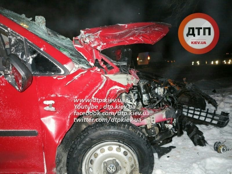 В Киеве пьяный водитель устроил аварию и остался без колес
