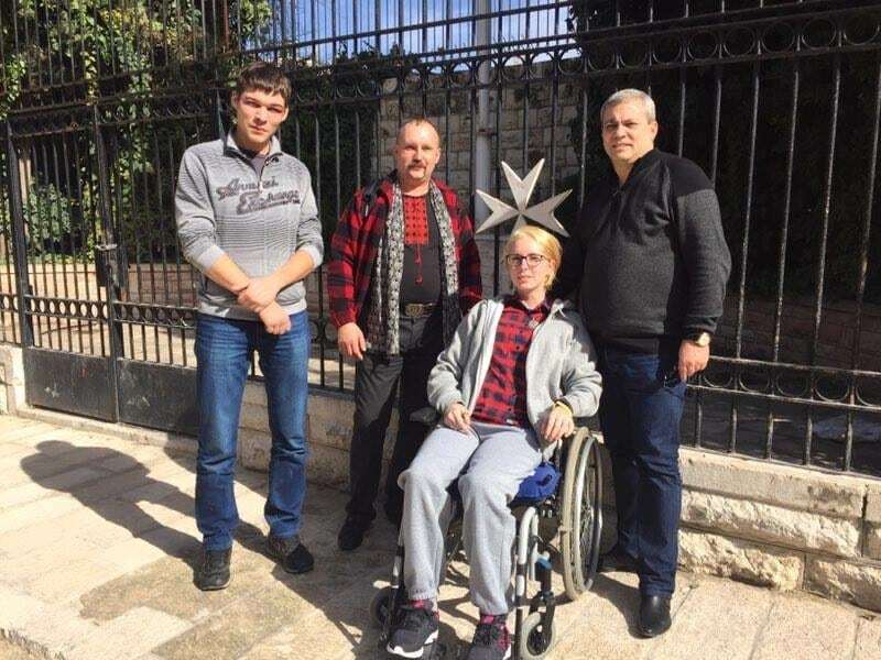 Волонтер Зінкевич покинула лікарню і відвідала Єрусалим: опубліковані фото