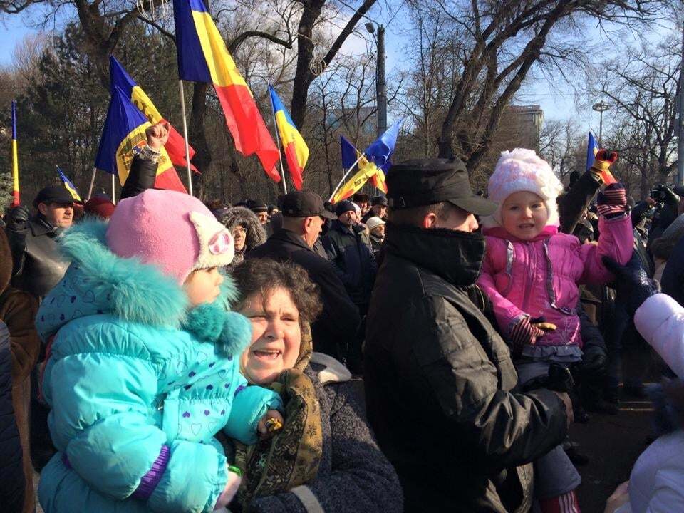 Молдавский "Майдан". Болезни роста