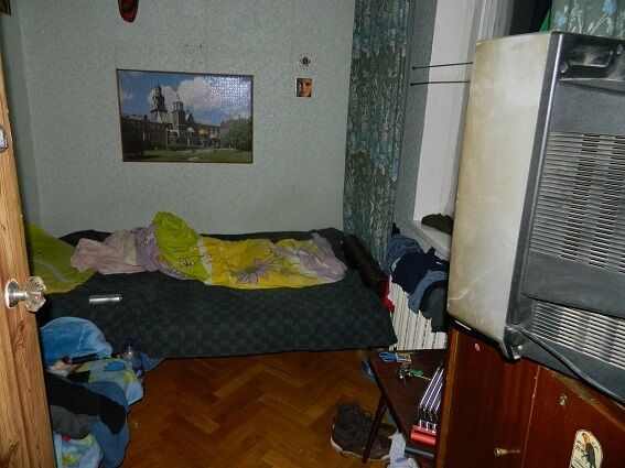 В Киеве мужчина в парике ограбил девушку-массажистку