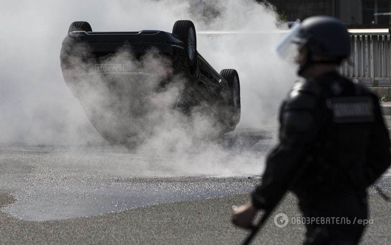 Таксистский "майдан" в Париже: в городе перекрыли дороги и зажгли шины. Фоторепортаж