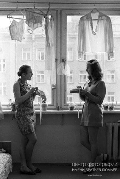 Картошка вместо книг: опубликованы фото из жизни студентов в СССР