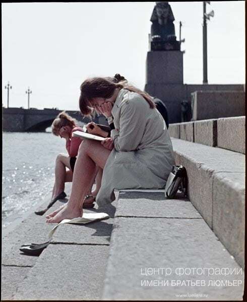 Картопля замість книг: опубліковані фото з життя студентів в СРСР