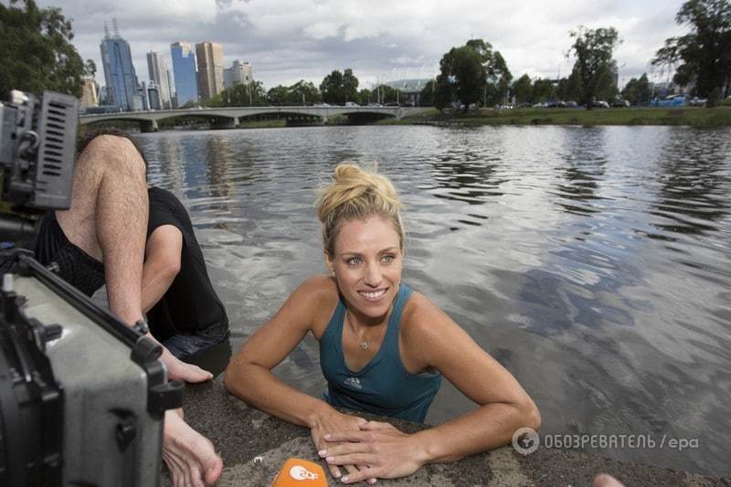 Сенсационная победительница Australian Open прыгнула в холодную реку после награждения: видео и фото заплыва