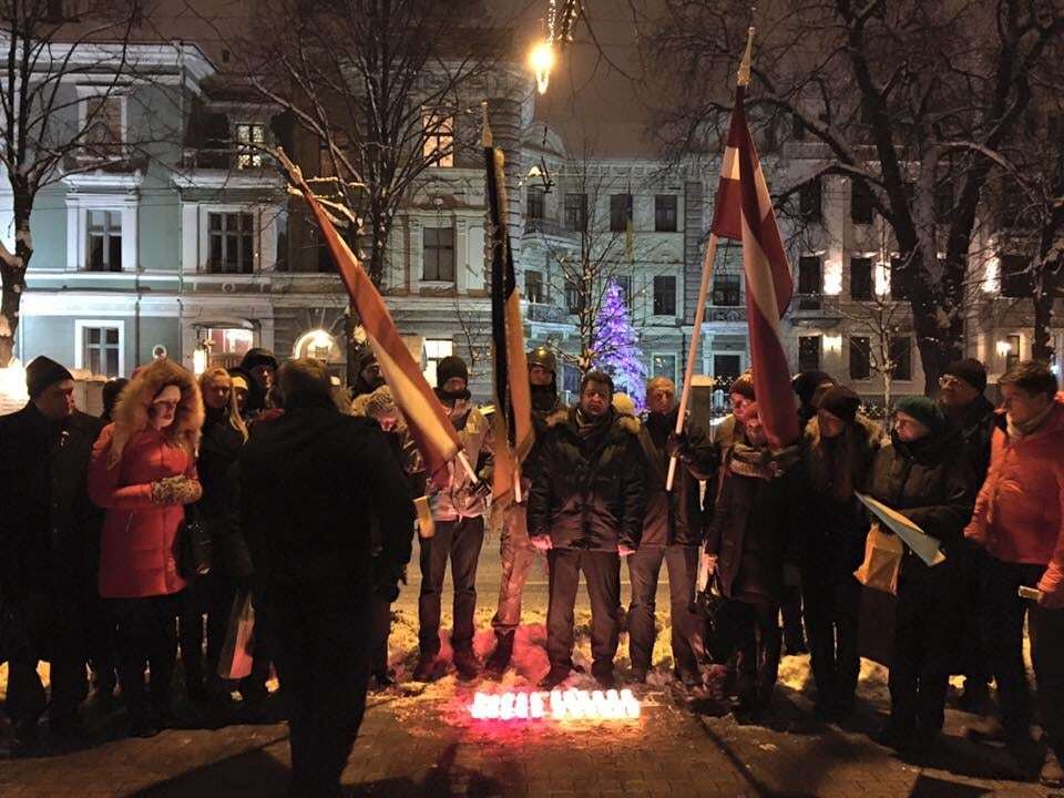 Латвийцы вместе с украинцами выступили против агрессии Путина: опубликованы фото