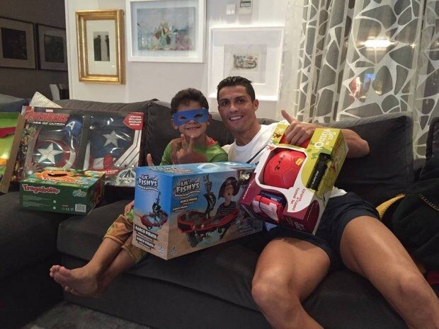Роналду показал, как проводит время со своим сыном: яркие фото