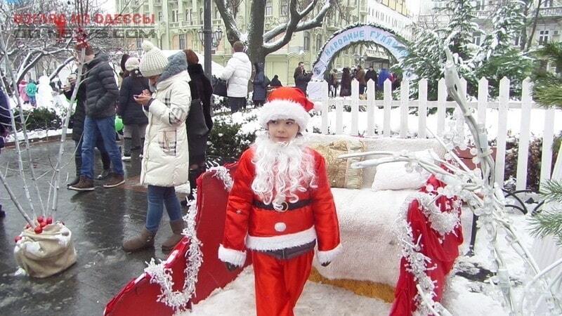 В Одессе стартовал Рождественский фестиваль: опубликованы фото и видео