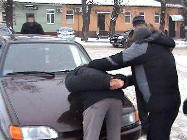 На Кировоградщине задержали военного, продававшего оружие из зоны АТО