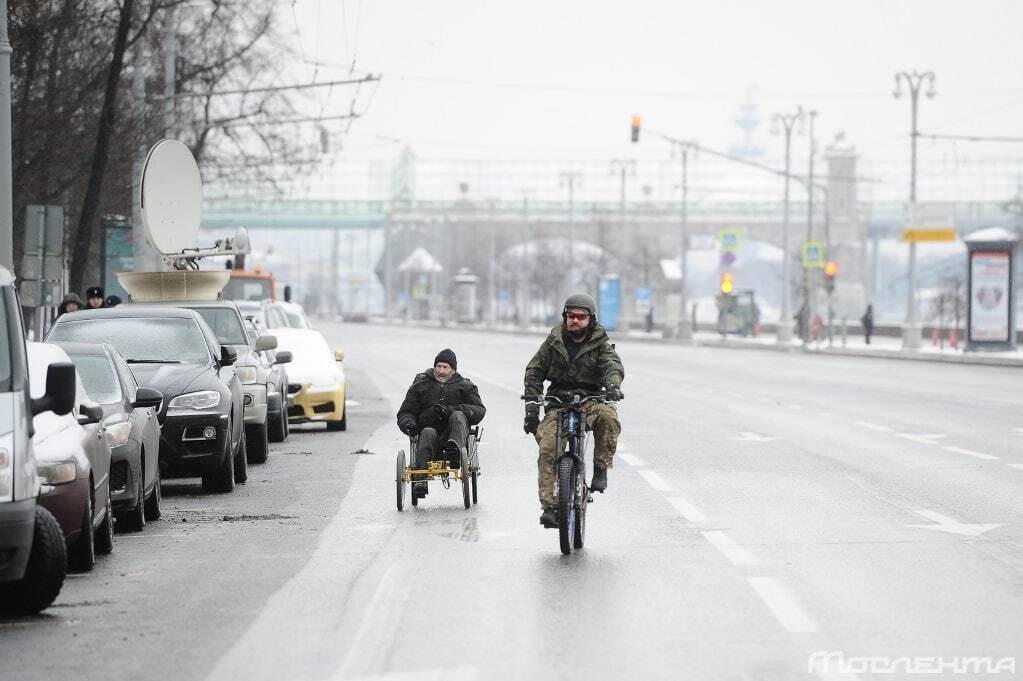 Бунт в России? В Москве устроили масштабный велопарад: фоторепортаж