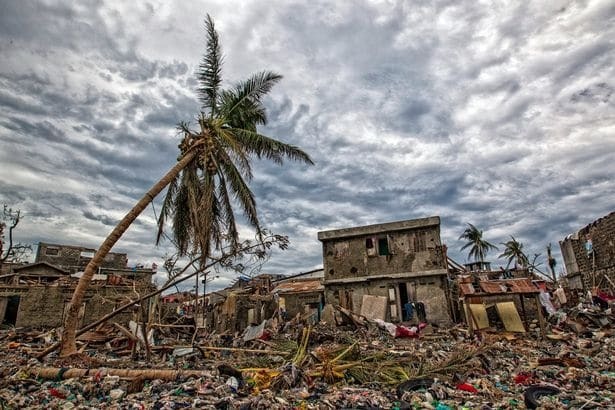 Ураган десятилетия "Мэтью" унес жизни более тысячи человек. Опубликованы фото и видео