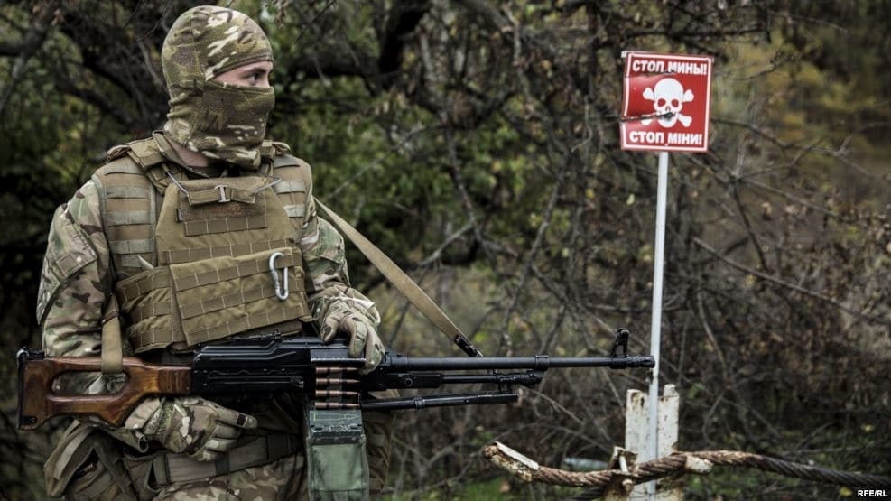 Осталась Станица Луганская: появились фото отвода войск на Донбассе