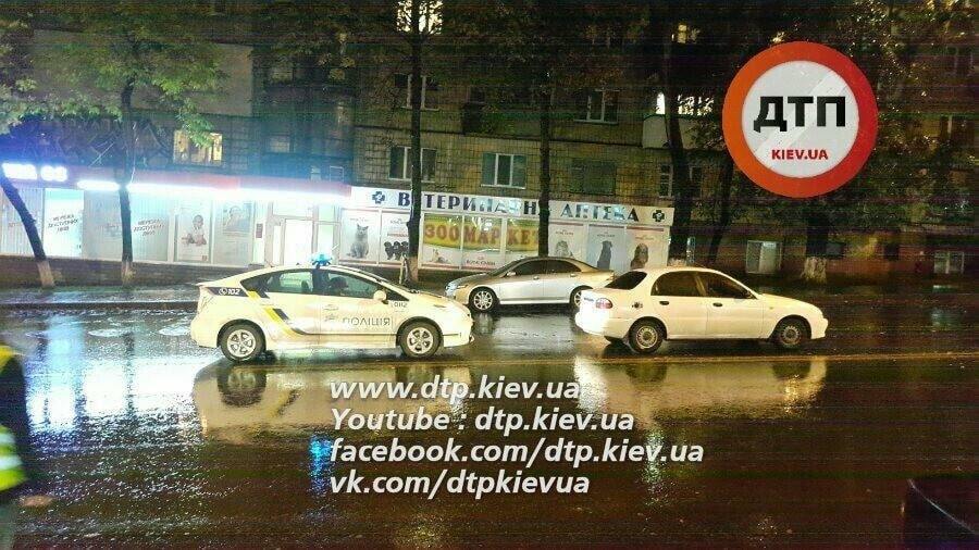 ДТП із шістьма автомобілями у Києві: стали відомі подробиці