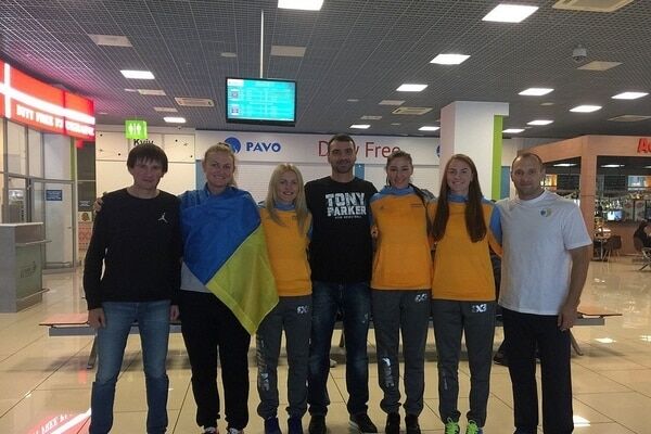 Сборная Украины патриотично отправилась на ЧМ по баскетболу 3х3: фотофакт