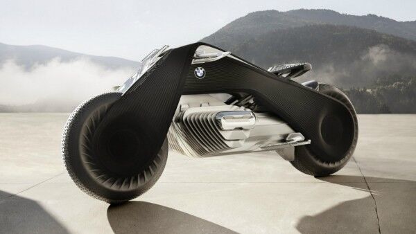 BMW представил концепт электромотоцикла, посвященный столетию марки: фото
