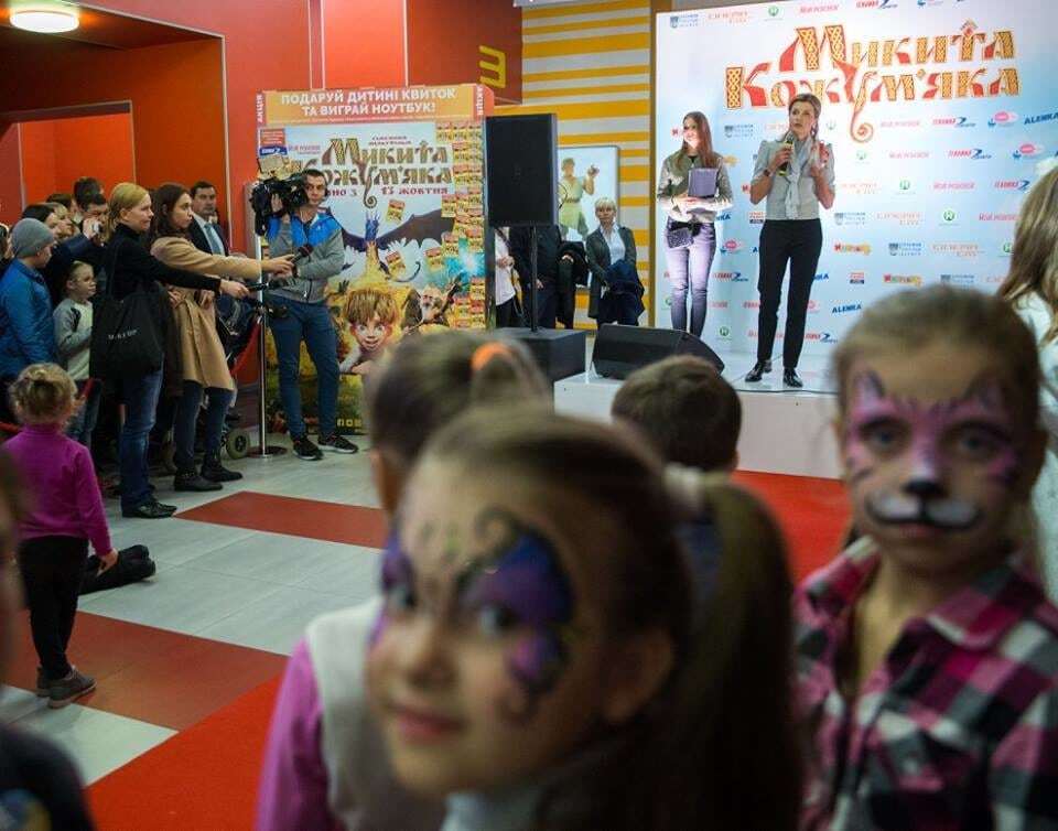 Мировой уровень: Порошенко поздравил украинцев с выходом мультфильма "Никита Кожемяка"