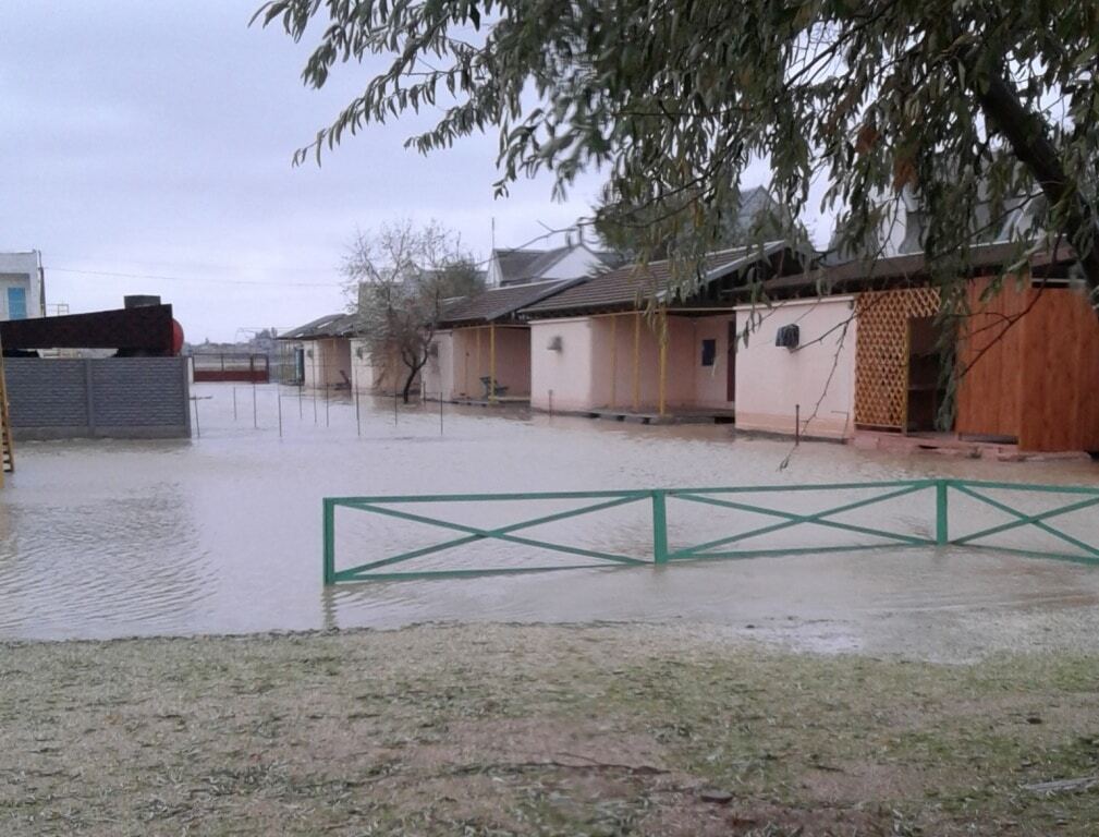 В Запорожской области спасатели прокомментировали подтопление баз отдыха