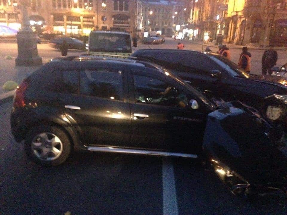 В Киеве произошло пьяное ДТП с участием сотрудника посольства Азербайджана - СМИ. Опубликованы фото