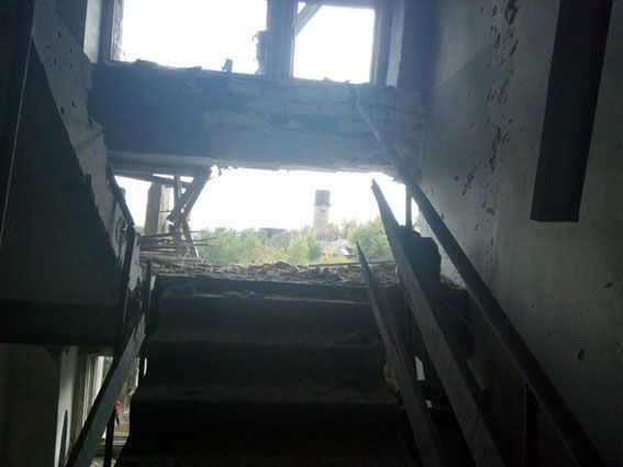 Повреждены 8 домов: полиция показала последствия обстрела террористами Марьинки. Опубликованы фото