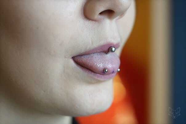 Пирсинг "глаза змеи": почему не стоит прокалывать кончик языка