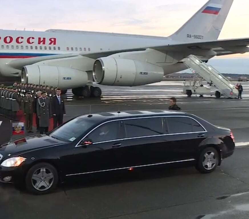Начало "нормандской встречи": Путин прибыл в Берлин