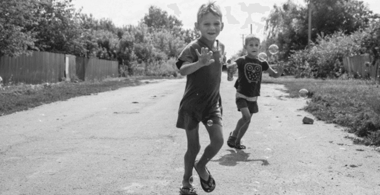 Український фотограф зробила унікальні знімки дітей з окупованого Донбасу