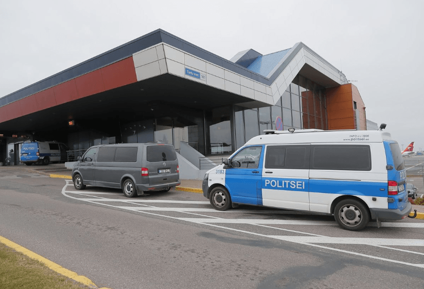Аэропорт в Таллине эвакуировали из-за "бомбы" русскоговорящего заключенного. Опубликованы фото