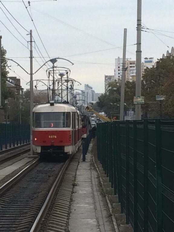 НС у годину пік: у Києві стояв швидкісний трамвай