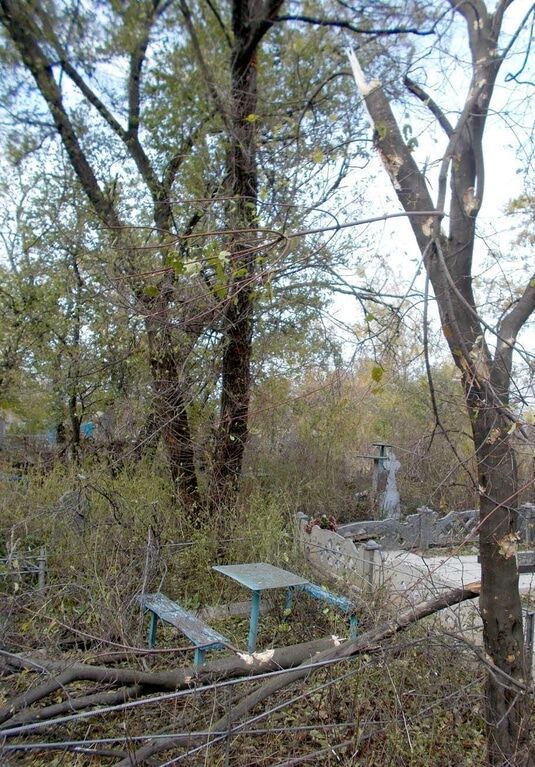 Терористи "ДНР" із мінометів обстріляли кладовище