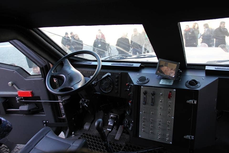 Сделано в Украине: харьковская полиция получила новый броневик. Фотофакт
