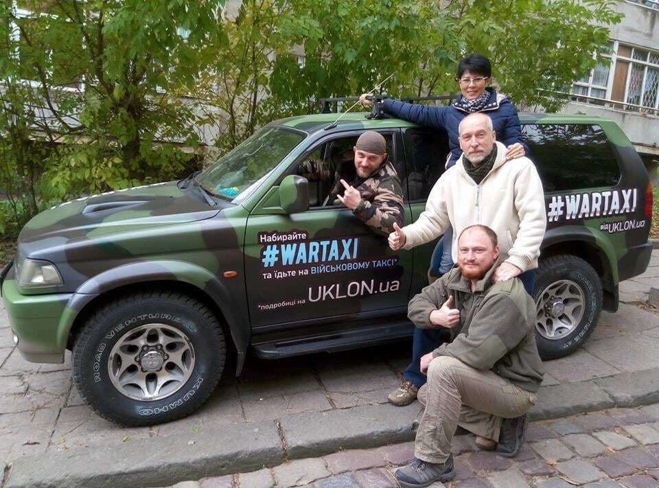 Викрадені номери і жінка з Москви: волонтери розповіли про акцію WarTaxi у Львові