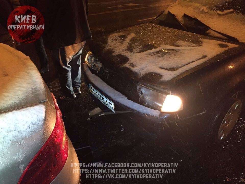 Негода в Києві: у ДТП розбито шість автомобілів