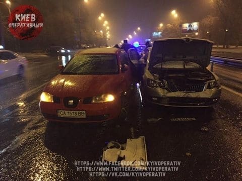 Негода в Києві: у ДТП розбито шість автомобілів