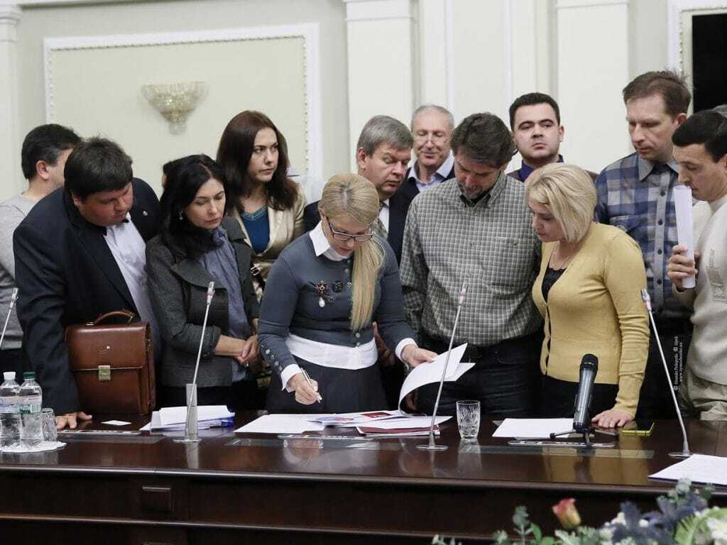 Тимошенко дошла до ультиматумов власти: первый касается "лопнувших" банков