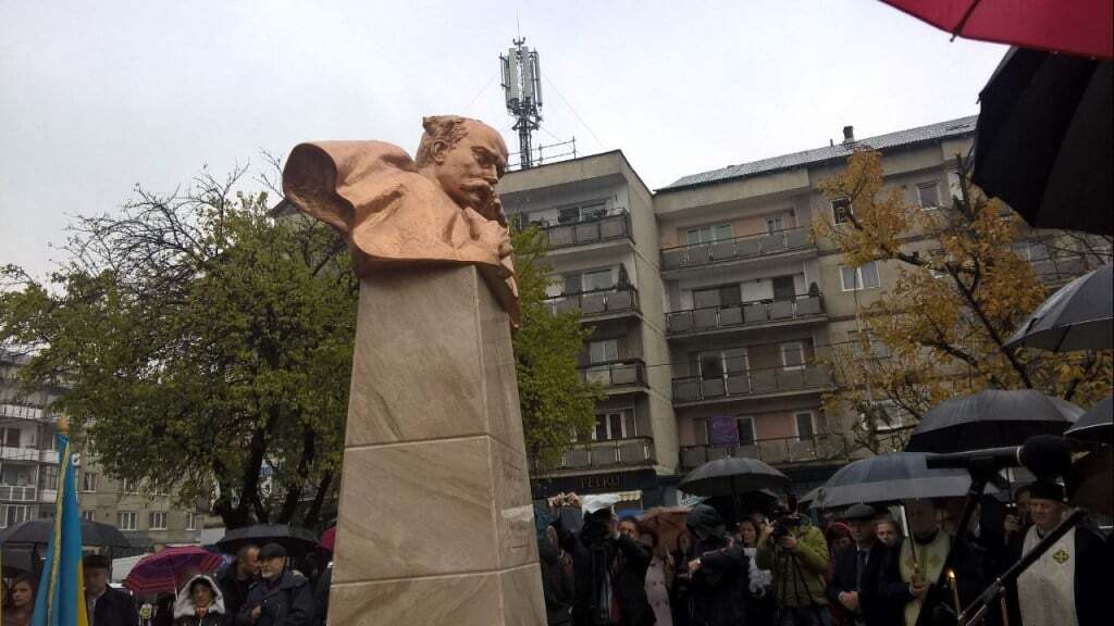 У Румунії відкрили пам'ятник Тарасу Шевченку